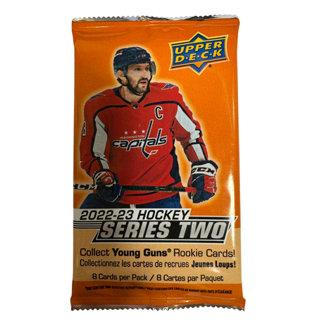 Hockeykort Upper Deck NHL 22-23 Series 2 i ooppnat retail pack for samlare.